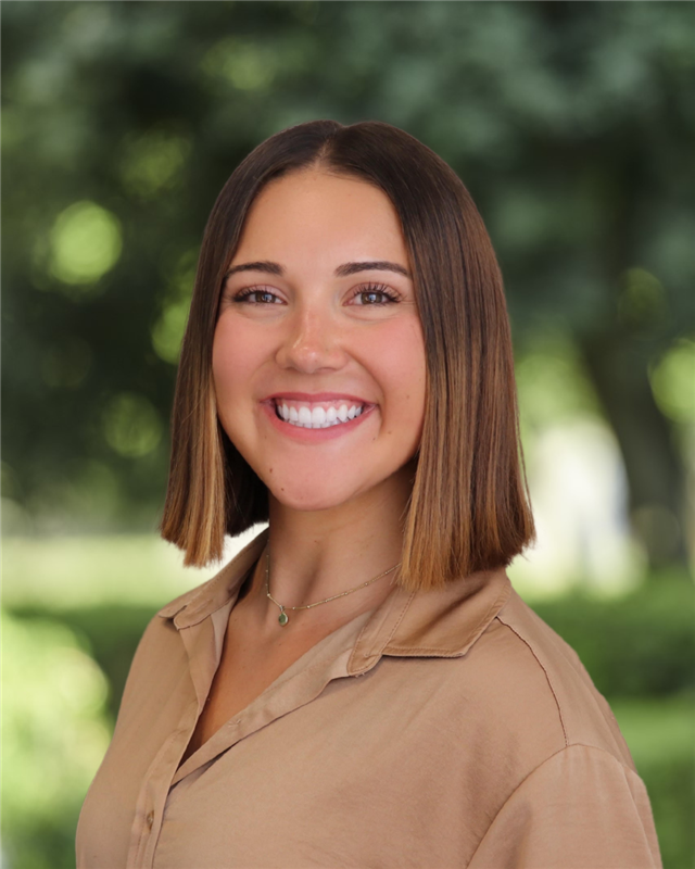 Taylor Sell Headshot